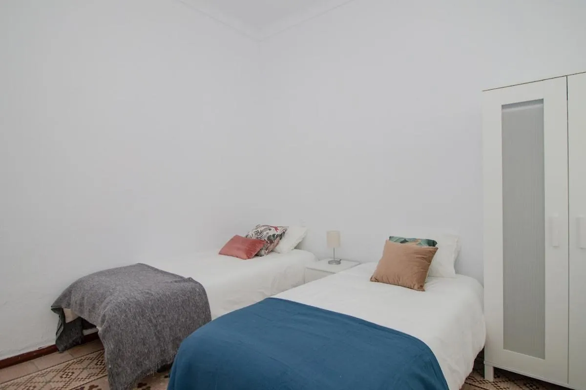 C11 - Cosy 7 Bedrooms In Plaza Merced Malaga 0*,